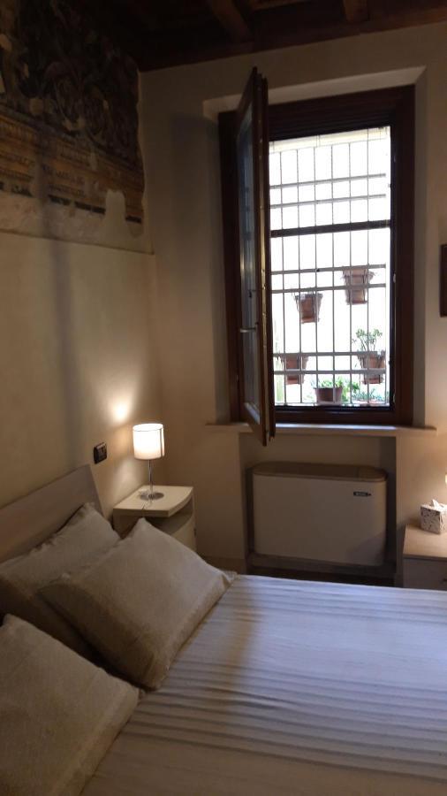 Akantho Apartment Мантова Екстериор снимка